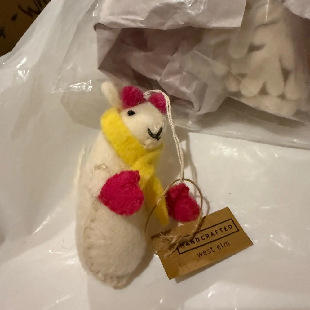 New West Elm Handcrafted Wool Felt Girl Mouse with Scarf Christmas Tree Ornament